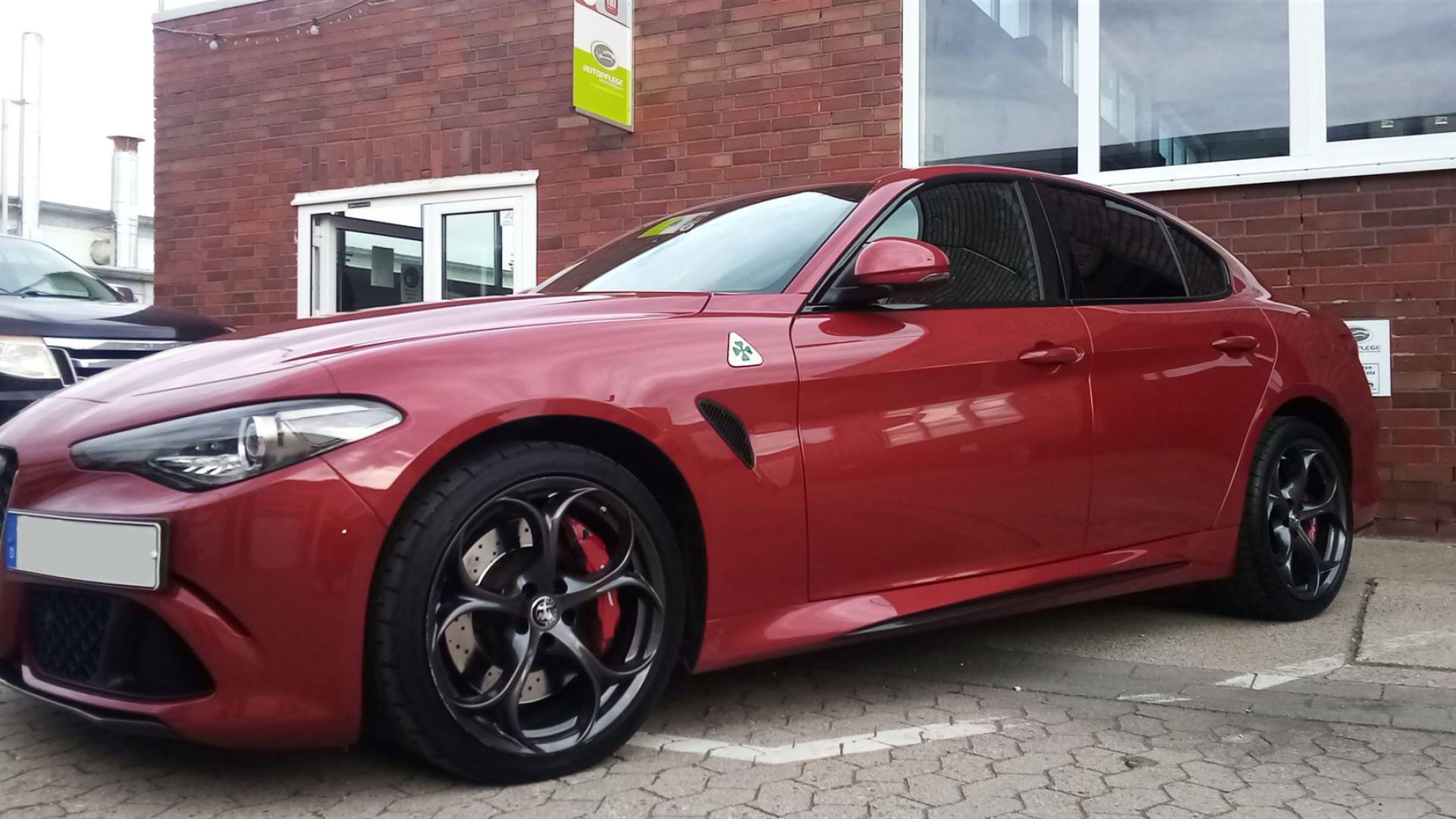 Alfa Romeo Quatrofoglio aufbereitet von SIMON - Fahrzeugaufbereitung und Oberflächentechnik